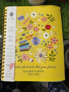 Yellow Floral Teacher Planner 2025-2026